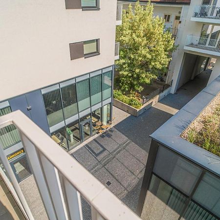 Apartment Karel With Garage Parking Praga Esterno foto